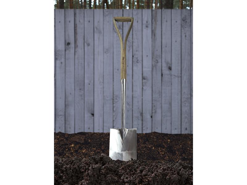 Faithfull Prestige Stainless Steel Digging Spade Ash Handle FAIPRESDSSS