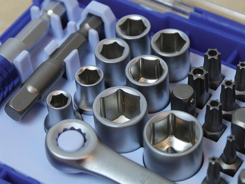 Faithfull Screwdriver Bit and Socket Set 42 Piece In A Carry Case FAISBSET42