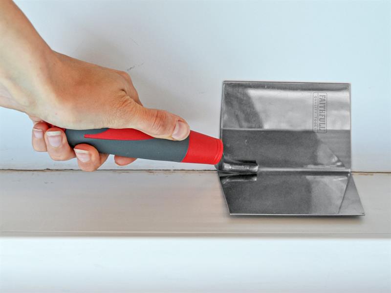 Faithfull Internal Corner Trowel Stainless Steel Soft Grip Handle 4 x 3 x 3in FAISGTCINTSS