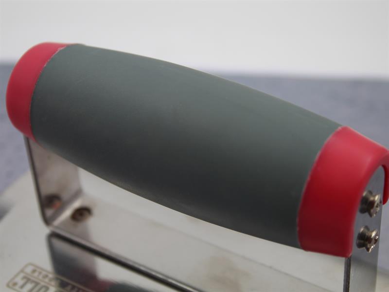 Faithfull Edging Trowel Soft Grip Handle 6 x 3in FAISGTEDGESS