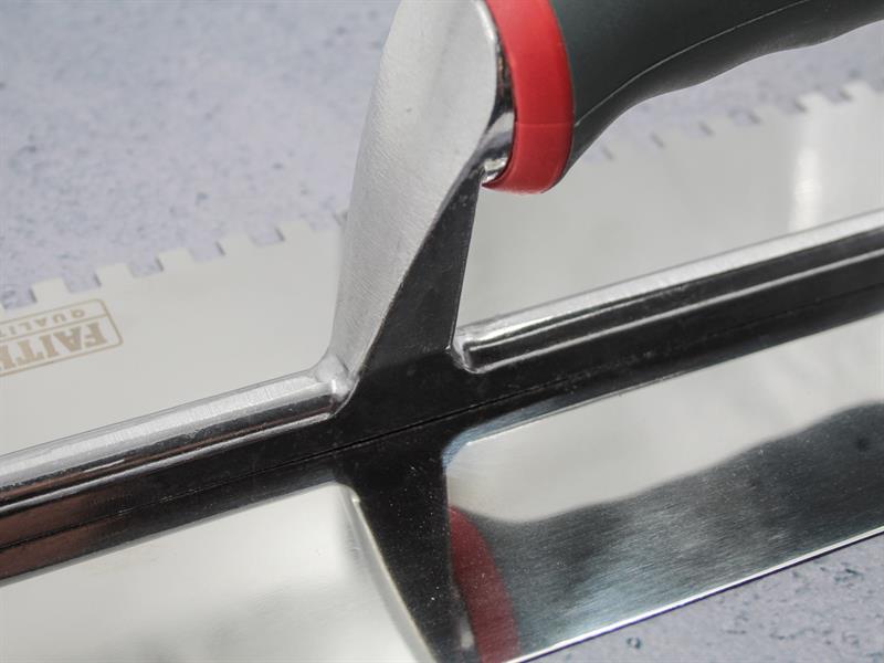 Faithfull Notched Trowel Serrated 6mm Stainless Steel Soft Grip Handle 11 x 4.1/2in FAISGTNOT6SS