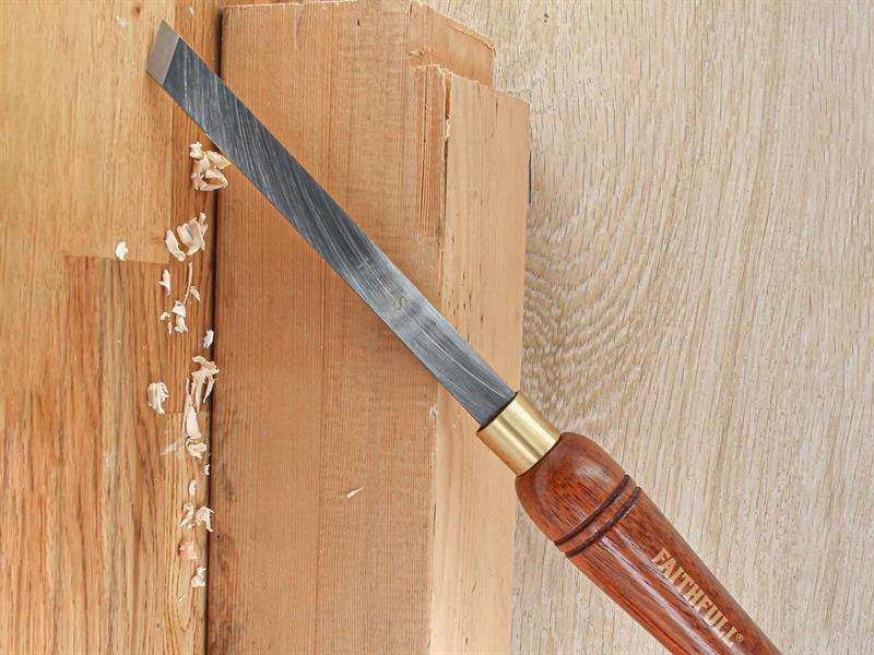Faithfull HSS Turning Chisel 15mm Plain Skew FAIWCTPS15
