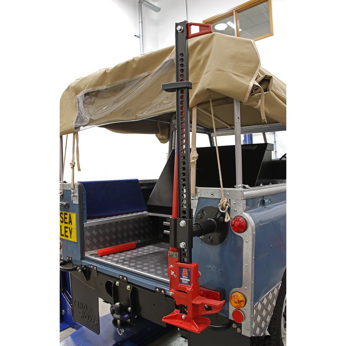 Sealey Farm Jack 1200mm - 2 Tonne Capacity FJ48
