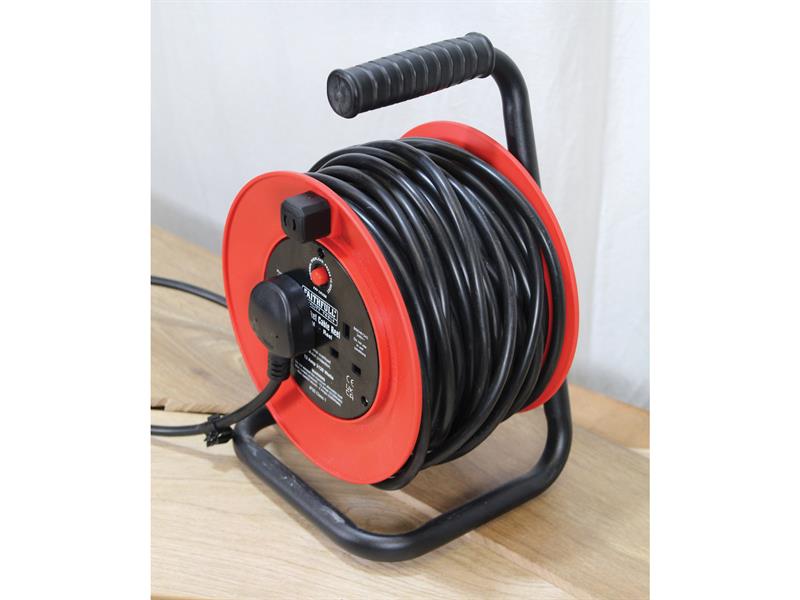 Faithfull Power Plus Open Drum Cable Reel 240V 13A 2-Socket 25m FPPCR25M