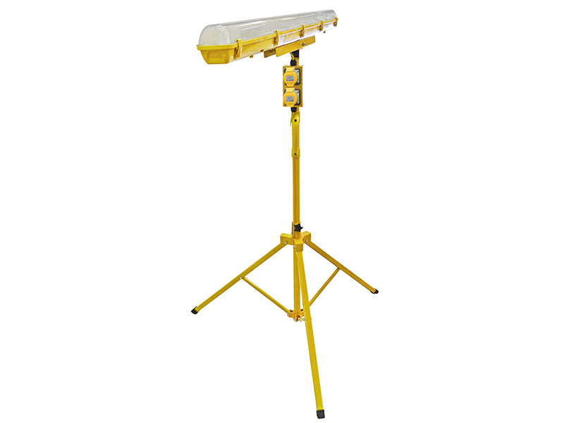 Faithfull Power Plus LED Plasterer's Tripod Light 5ft 4050 Lumens 110V FPPSLFWT44WL
