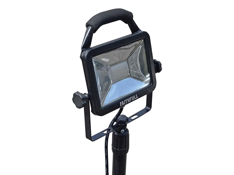 Faithfull Power Plus FPPSLLED20VL SMD LED Single Head Tripod Site Light 20W 1800 Lumens 110V