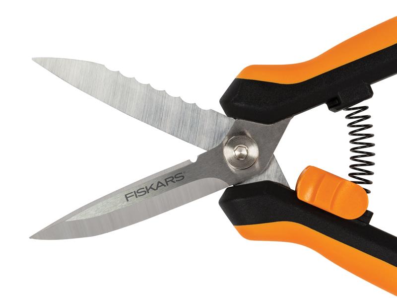 Fiskars Solid Multi Purpose Snips Stainless Steel Blades FSK1063328