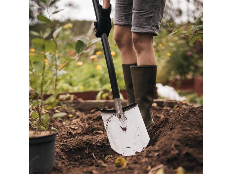 Fiskars Ergonomic™ Pointed Spade FSK1066708