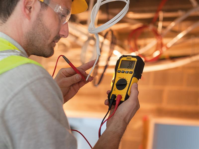 STANLEY® Intelli Tools FatMax® Smart Digital Multimeter INT082563