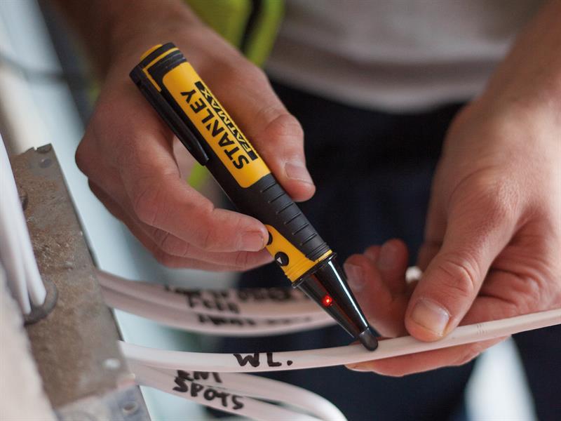 STANLEY® Intelli Tools FatMax® Non-Contact Voltage Detector INT082567
