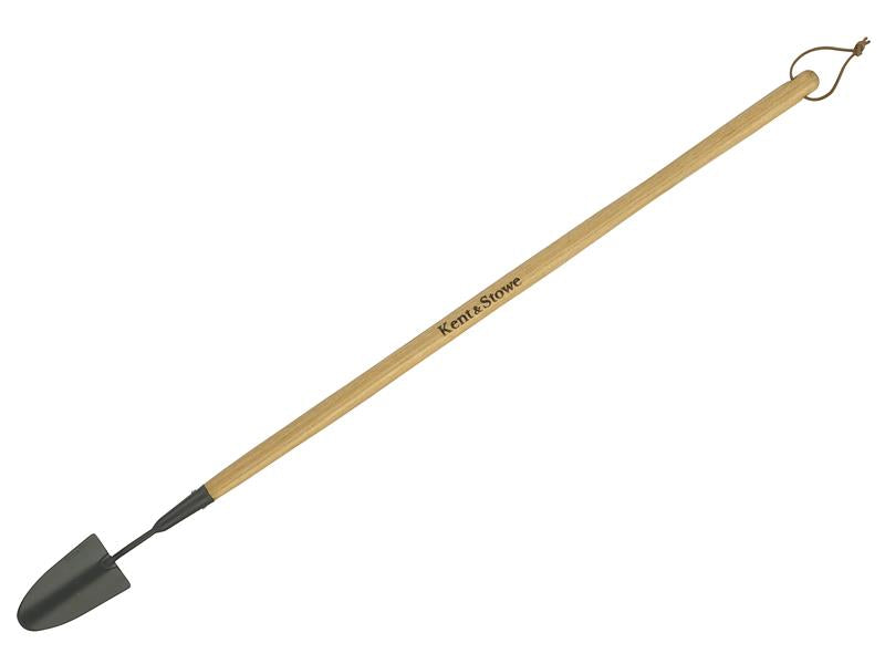 Kent & Stowe Carbon Steel Long Handled Trowel, FSC® K/S70100227