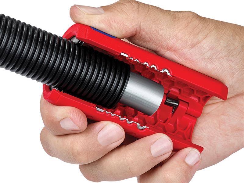 Knipex TwistCut Corrugated Pipe Cutter 100mmRecessed Blades KPX902202