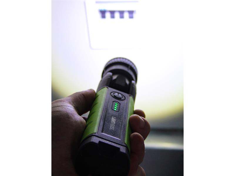 Lighthouse Rechargable Zoom Lamp 3.7V Li-ion Run Time 12 hours L/HT100ZR