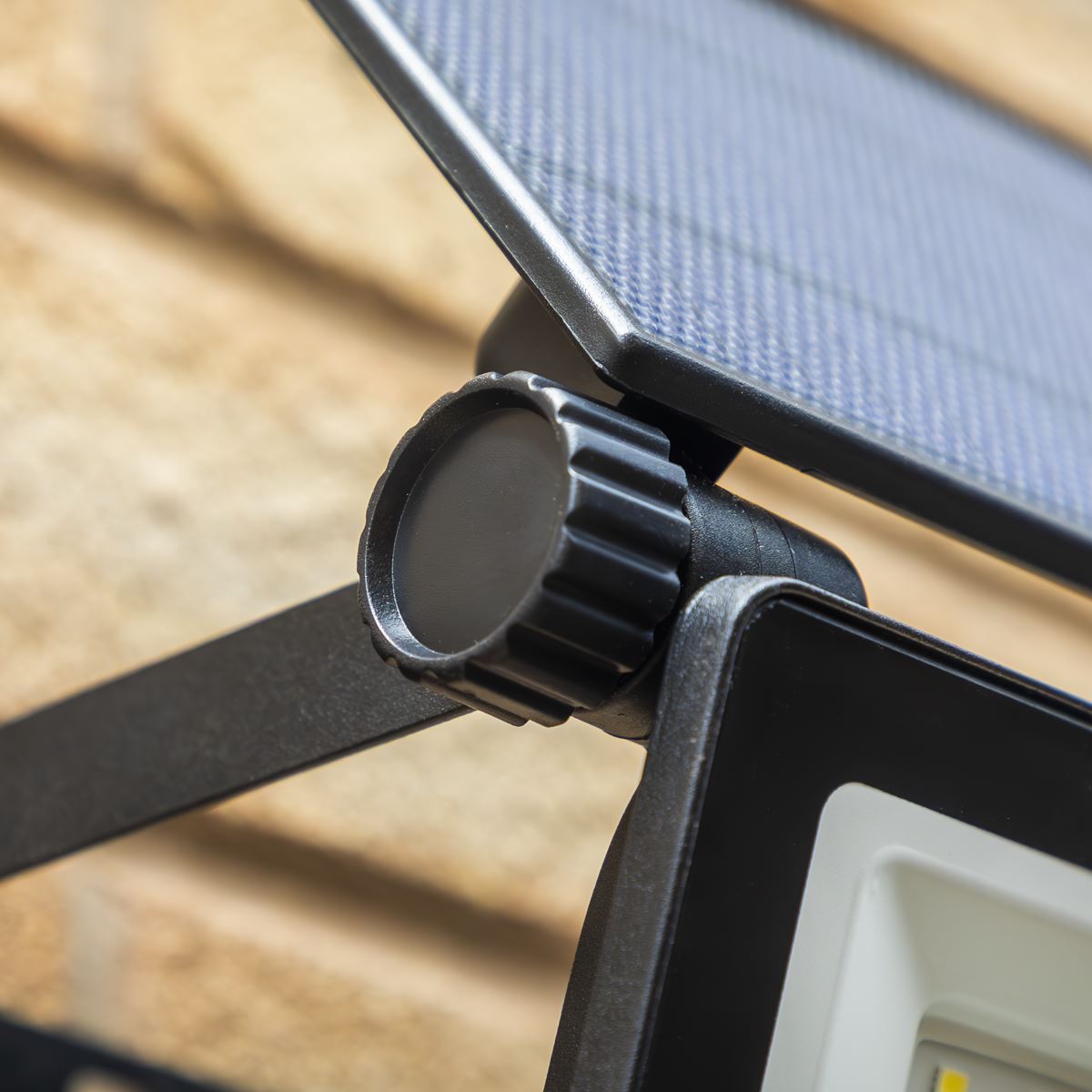 Sealey Extra-Slim Solar Floodlight with Wall Bracket 30W SMD LED LED30S