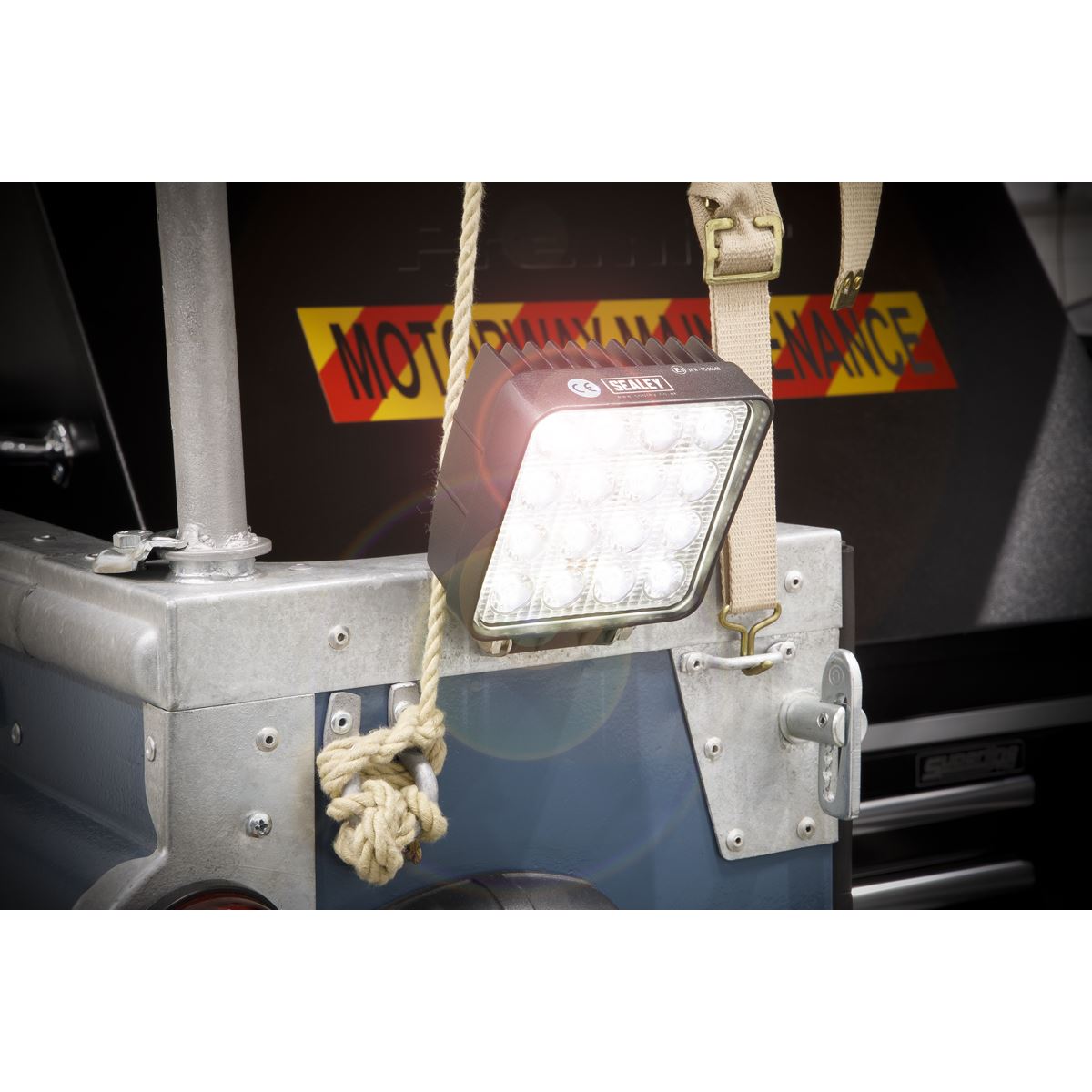 Sealey Square Worklight with Mounting Bracket 48W SMD LED LED5S