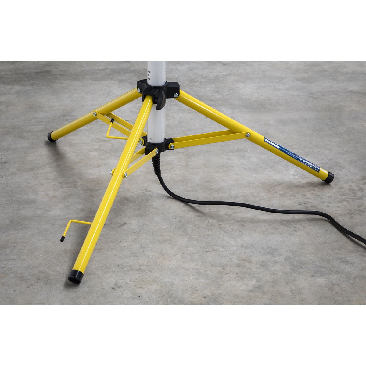 Sealey Slim Standing Floodlight 360� 60W SMD LED 110V LED60110V