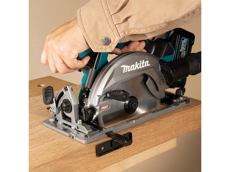 Makita HS012GD201 XGT 40Vmax Circular Saw 40V 2 x 2.5Ah Li-ion MAKHS012GD20