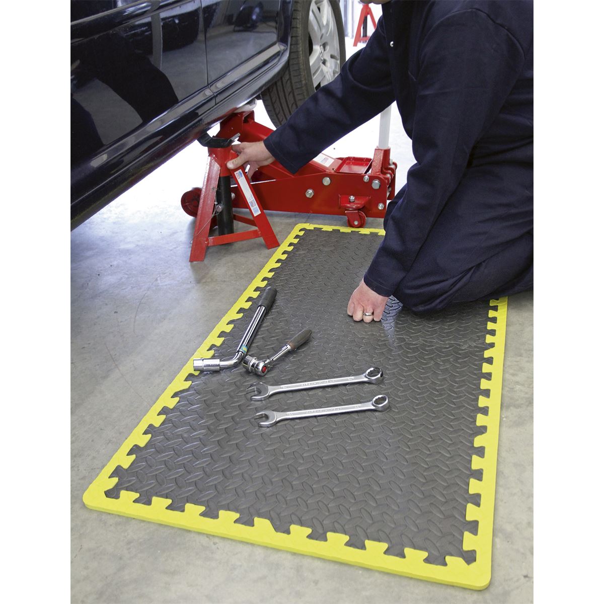 Sealey Interlocking EVA Foam Workshop Mat Set 1240 x 1825mm with Hi-Vis Edges MIC1218Y3