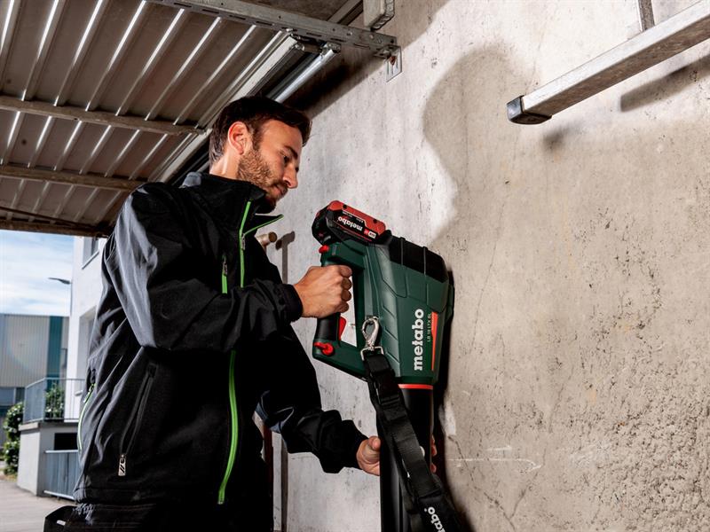 Metabo Cordless Leaf Blower 18V Bare Unit Air Volume: 650 m³/h MPTLB18LTX