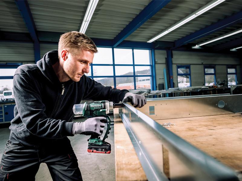 Metabo NP 18 LTX BL 5.0 Brushless Rivet Gun + metaBOX 18V Bare Unit MPTNP18LTX