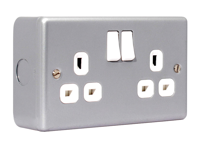 Masterplug Metal Clad Switched Socket 2-Gang 13A MSTMC522