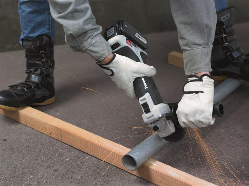 Panasonic Angle Grinder 18V 2 x 5.0Ah Li-Ion 125mm EY46A2LJ2G