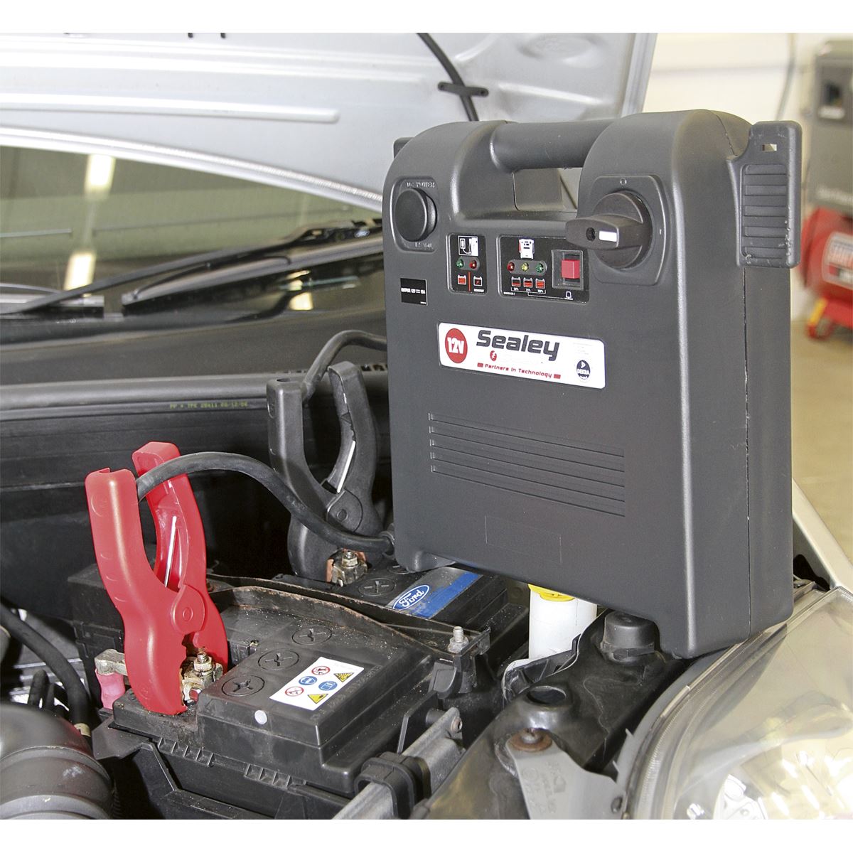 Sealey Schumacher® RoadStart® Emergency Jump Starter 12V 1700 Peak Amps DEKRA Approved PBI1812S