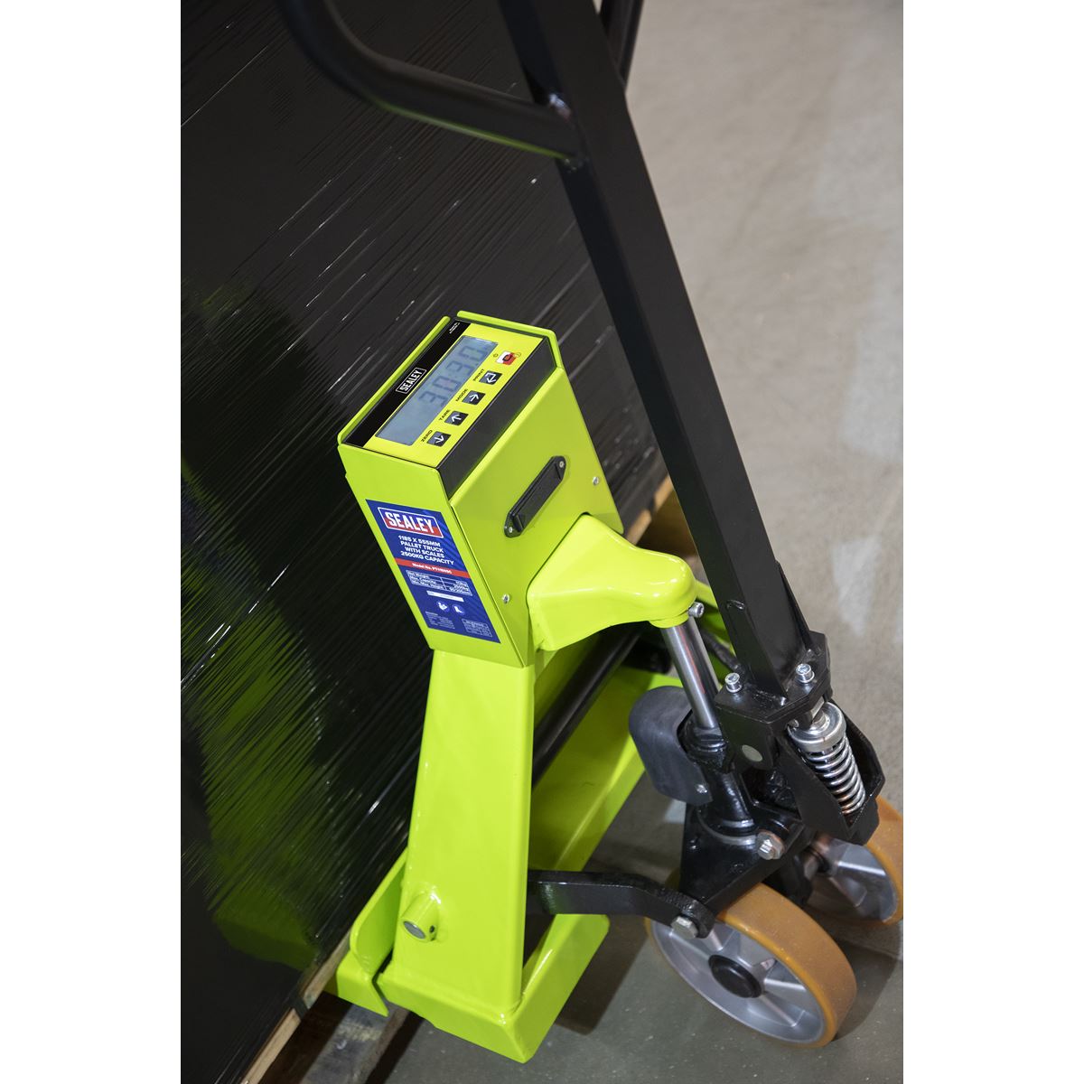 Sealey Pallet Truck with Scales - 2000kg Capacity 1150 x 555mm PT1150SC