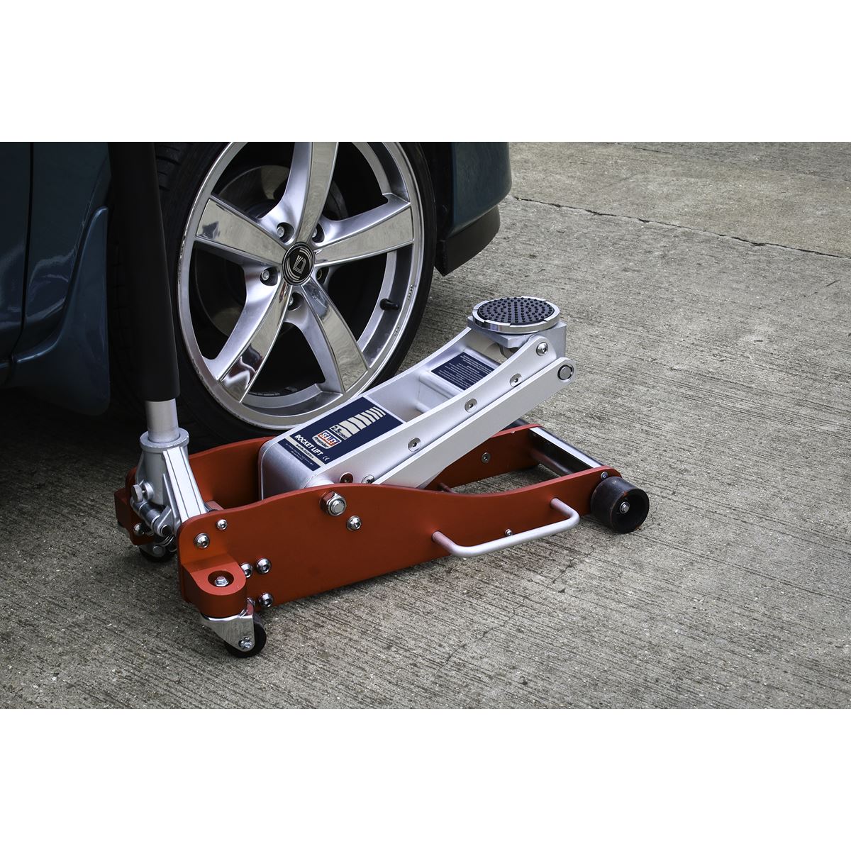 Sealey Trolley Jack 2.5 Tonne Low Profile Aluminium Rocket Lift RJA2500
