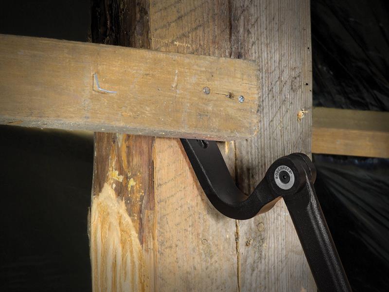 Roughneck Adjustable Gorilla Bar® 600mm (24in) ROU64417