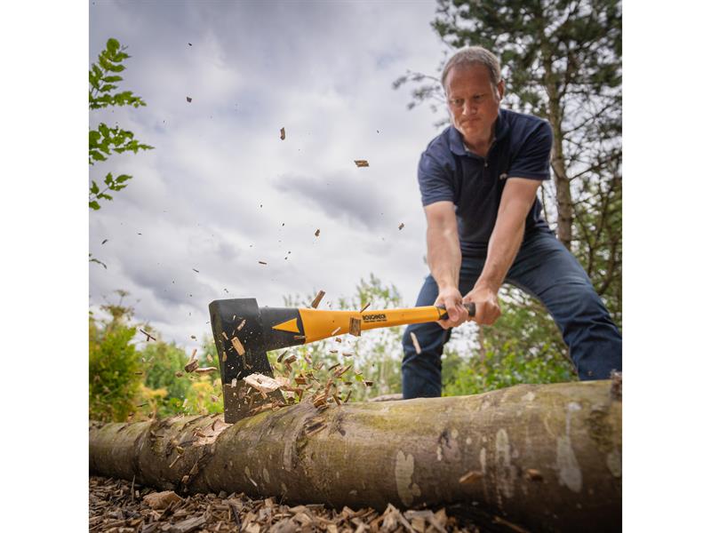 Roughneck Felling Axe Fibreglass Handle 1.6kg (3.1/2 lb) ROU65644