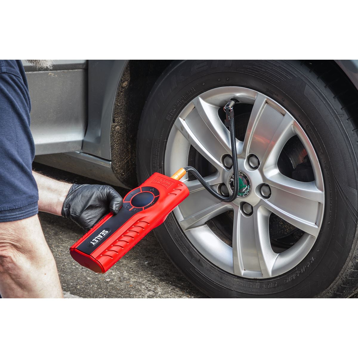 Sealey RoadStart® 1200A 12V Jump Starter & Tyre Inflator RS1200TI