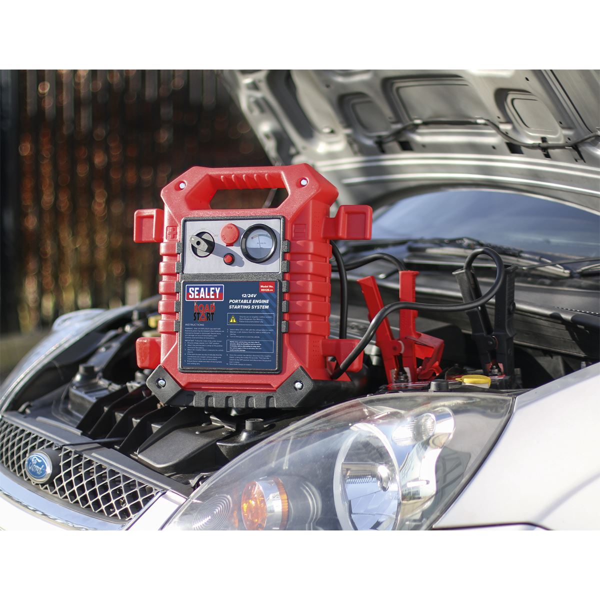 Sealey RoadStart® Emergency Jump Starter 12/24V 3000/1500 Peak Amps RS125