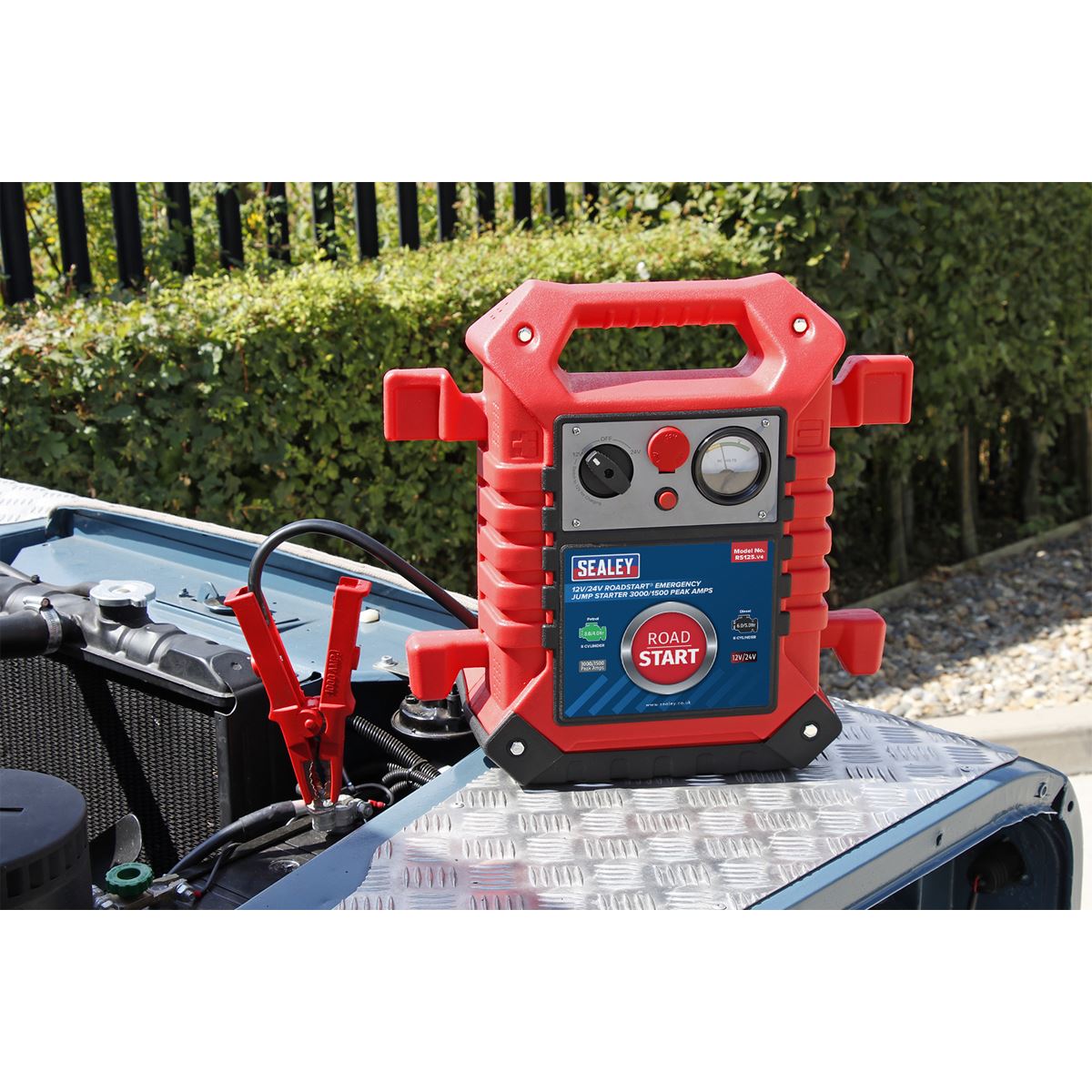 Sealey RoadStart® Emergency Jump Starter 12/24V 3000/1500 Peak Amps RS125