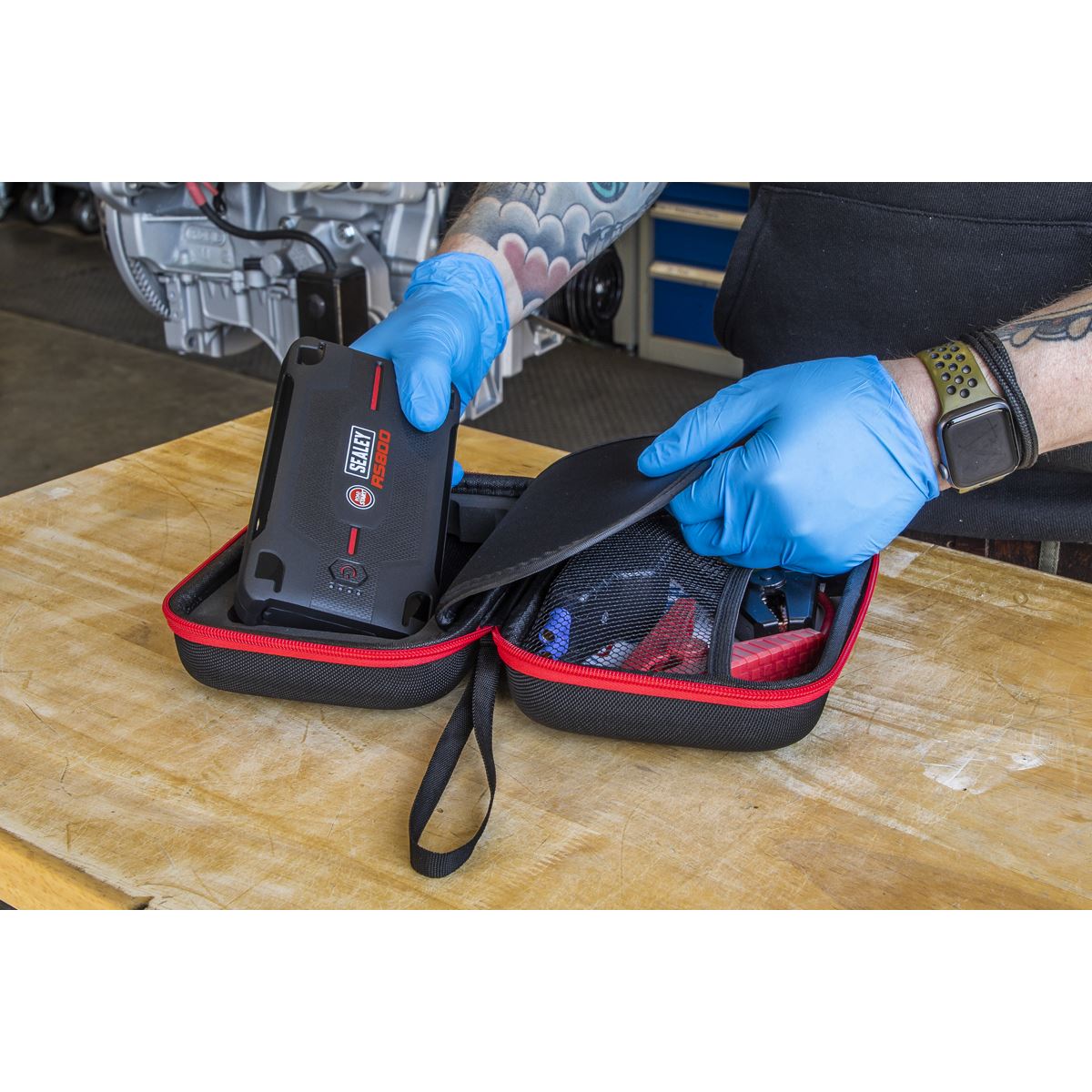 Sealey RoadStart® 800A 12V Lithium-ion Jump Starter Power Pack RS800