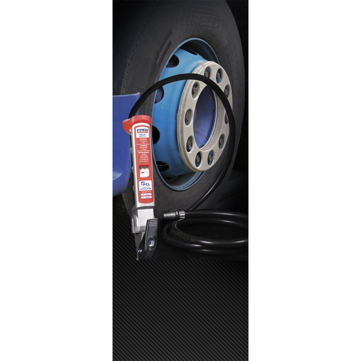 Sealey Professional Tyre Inflator with 2.5m Hose & Clip-On Connector SA37/94