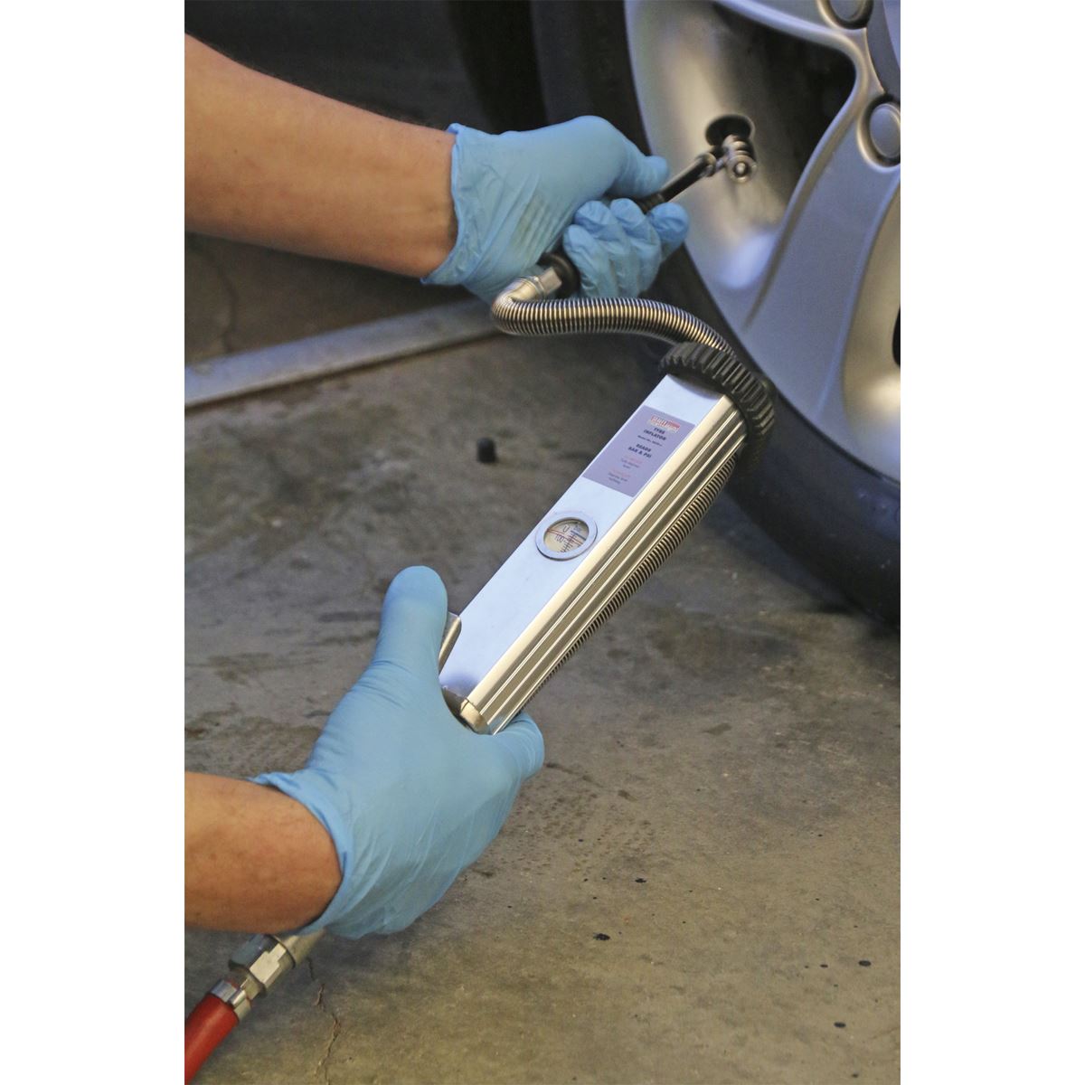 Sealey Tyre Inflator Long Type with Twin Push-On Connector SA39