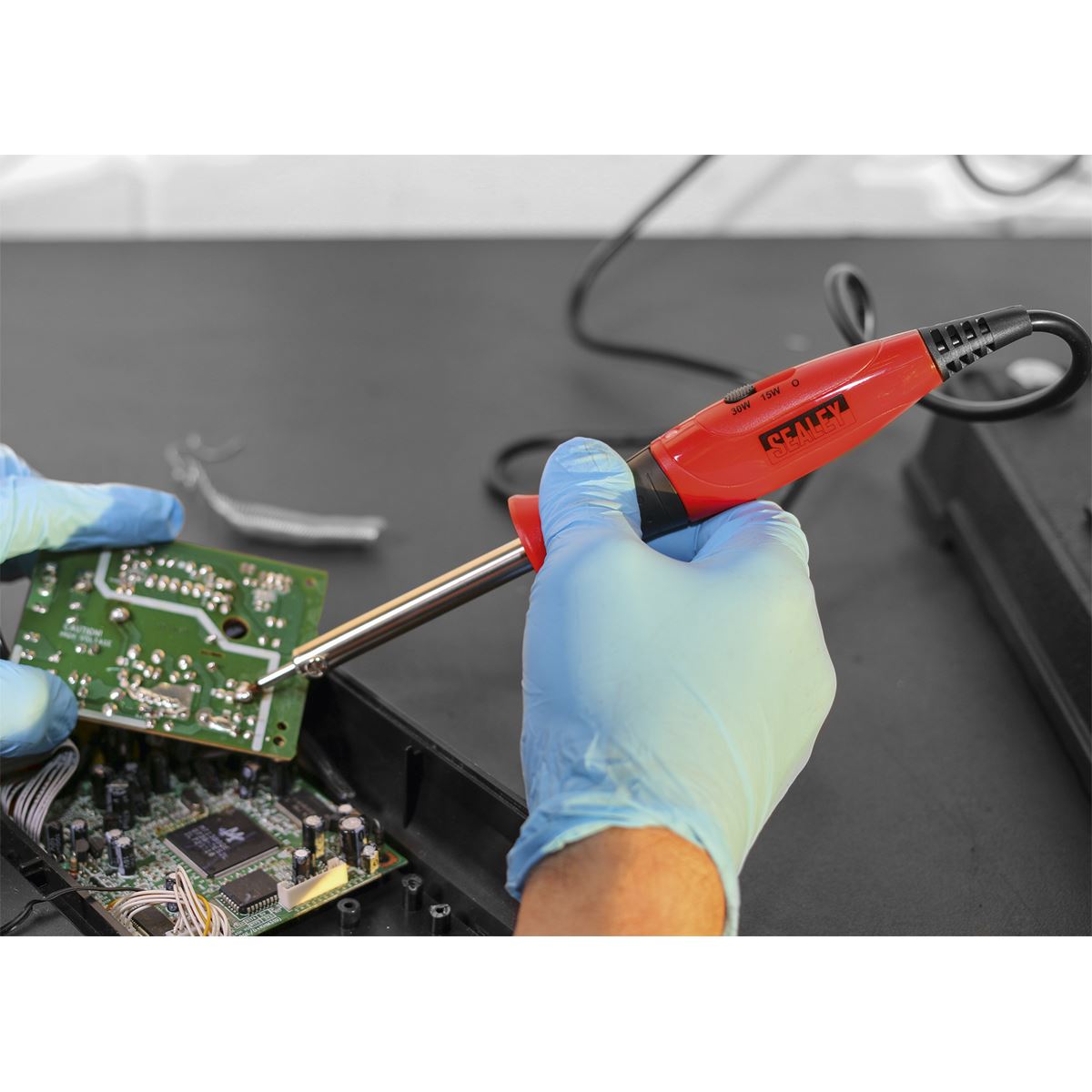 Sealey Professional Soldering Iron with Long-Life Tip Dual Wattage 15/30W/230V SD1530
