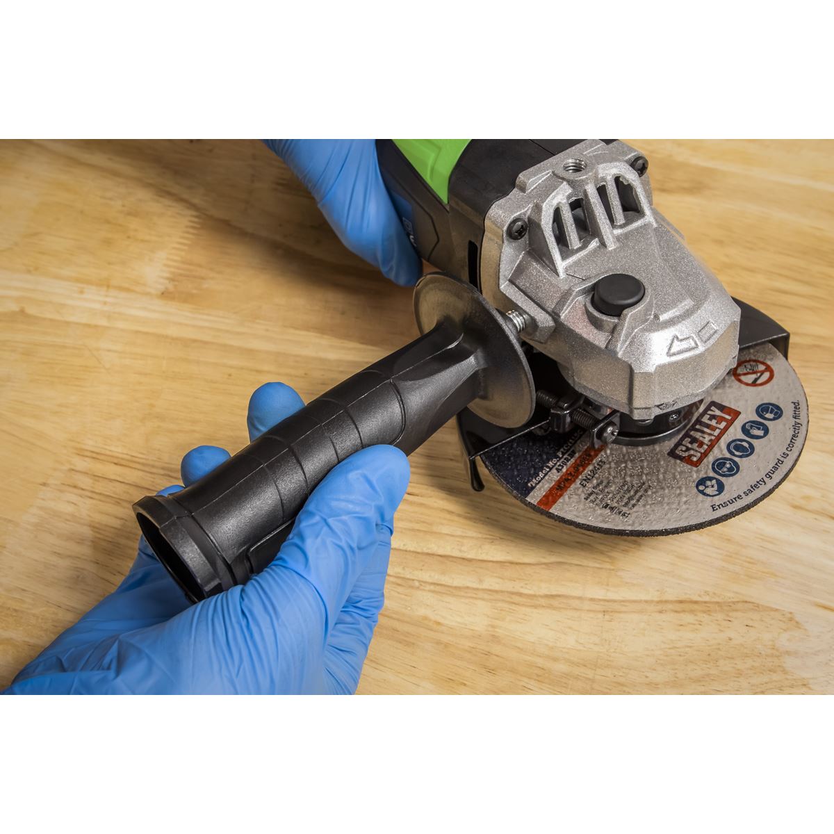 Sealey Angle Grinder �115mm 750W/230V SG115EHV