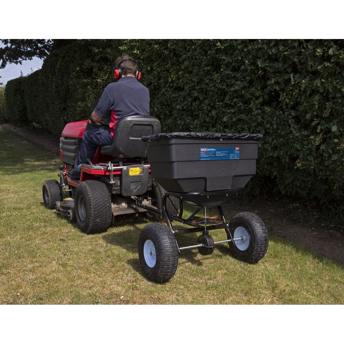 Sealey Broadcast Spreader 80kg Tow Behind SPB80T
