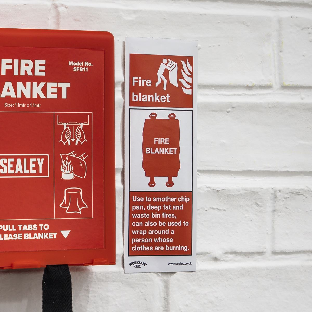 Sealey Safe Conditions Safety Sign - Fire Blanket - Rigid Plastic - Pack of 10 SS53P10
