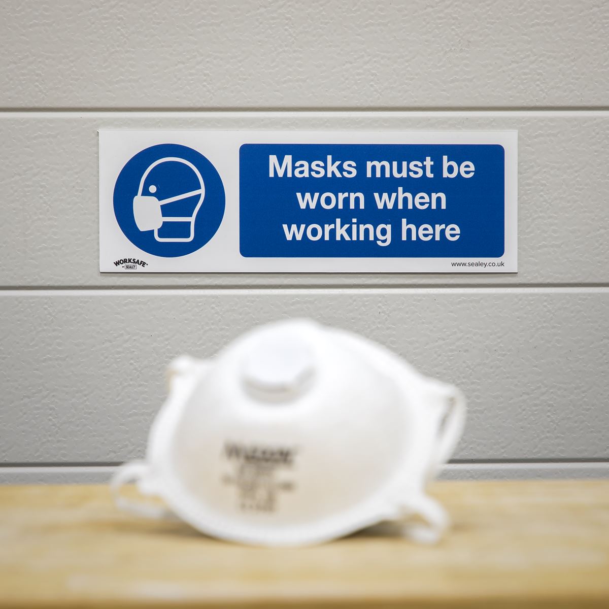 Sealey Mandatory Safety Sign - Masks Must Be Worn - Rigid Plastic - Pack of 10 SS57P10