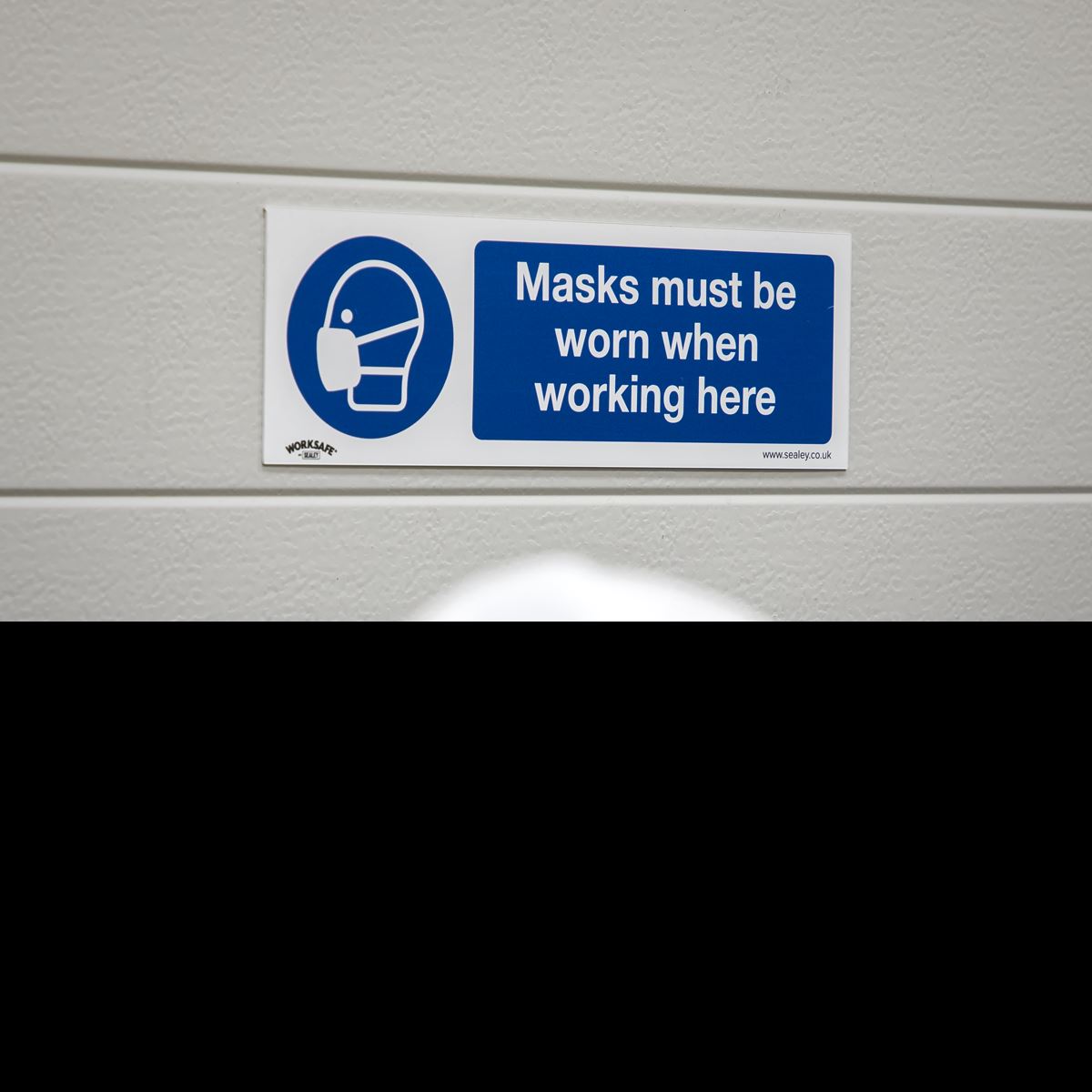 Sealey Mandatory Safety Sign - Masks Must Be Worn - Rigid Plastic SS57P1