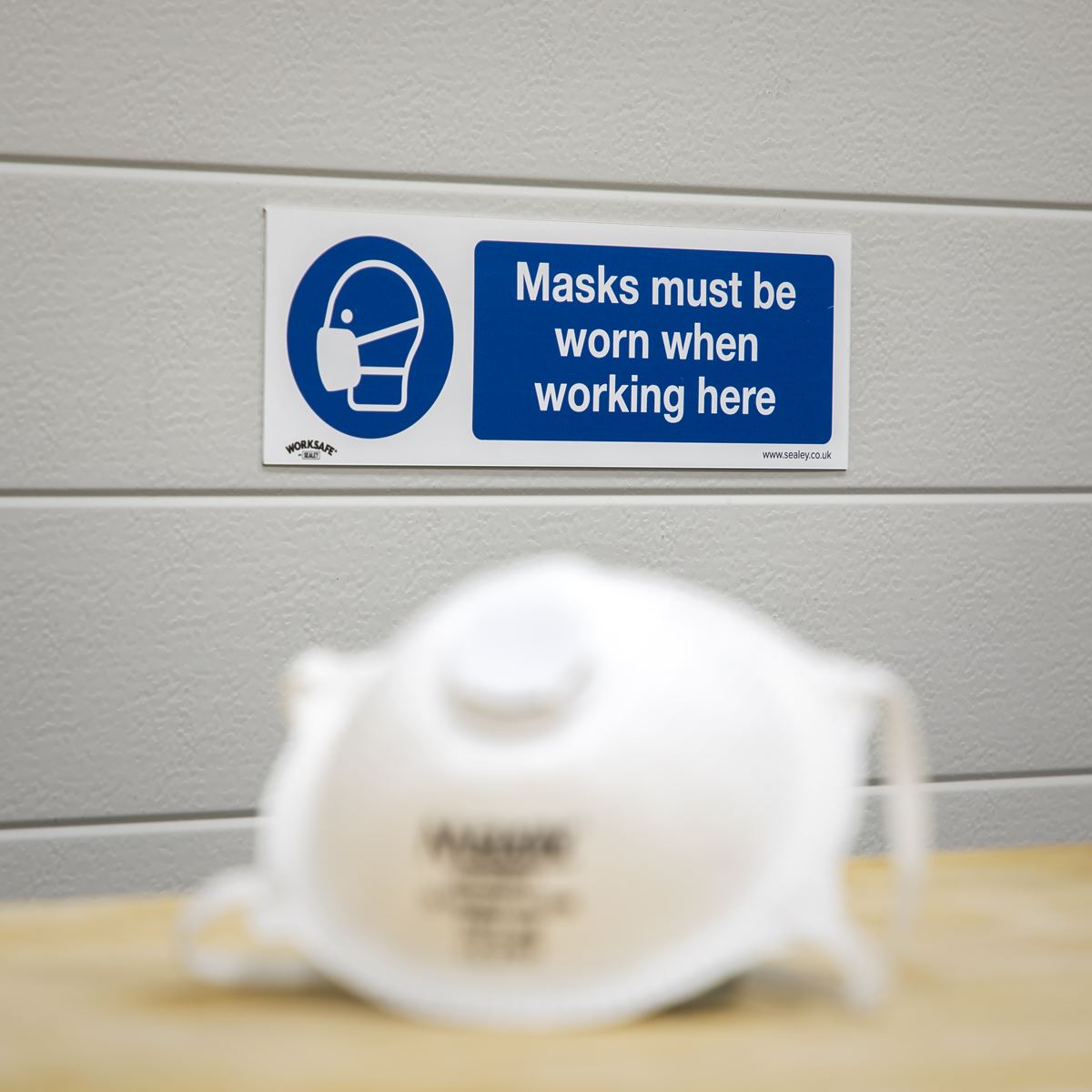 Sealey Mandatory Safety Sign - Masks Must Be Worn - Self-Adhesive Vinyl - Pack of 10 SS57V10