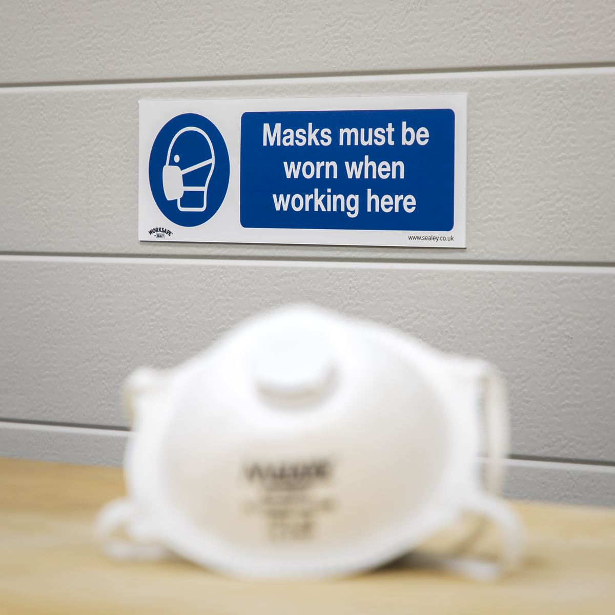 Sealey Mandatory Safety Sign - Masks Must Be Worn - Self-Adhesive Vinyl SS57V1