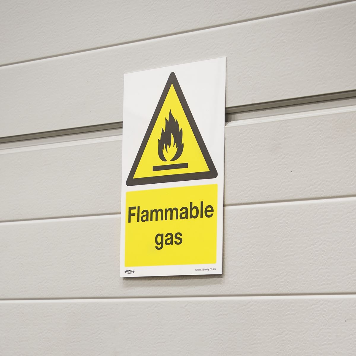Sealey Warning Safety Sign - Flammable Gas - Rigid Plastic SS59P1