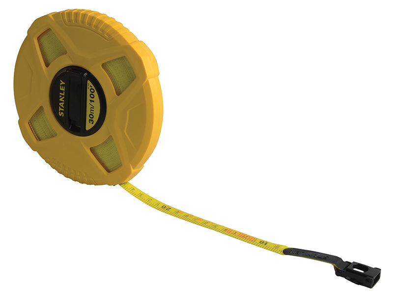 STANLEY® Closed Case Fibreglass Long Tape 30m/100ft (Width 13mm) STA034262