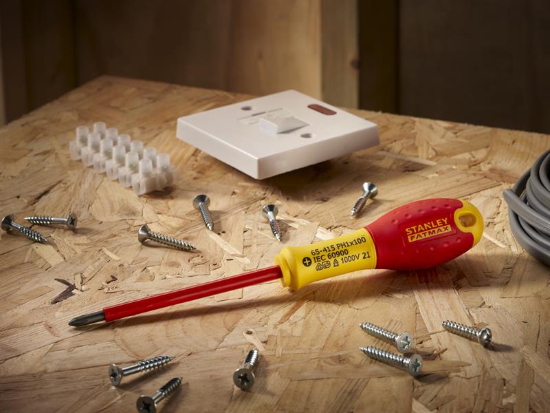 STANLEY® FatMax® VDE Insulated Screwdriver Phillips Tip PH1 x 100mm STA065415