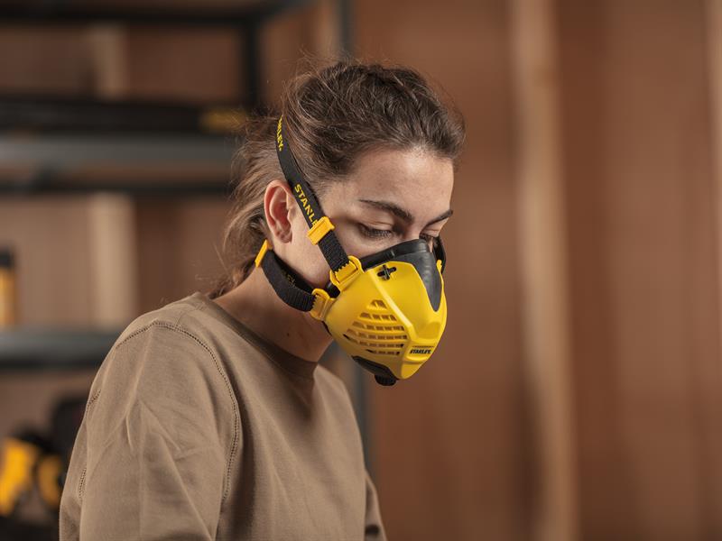 STANLEY Half Mask Respirator P3 R M/L Filtration Up To 99.99% STMF011022