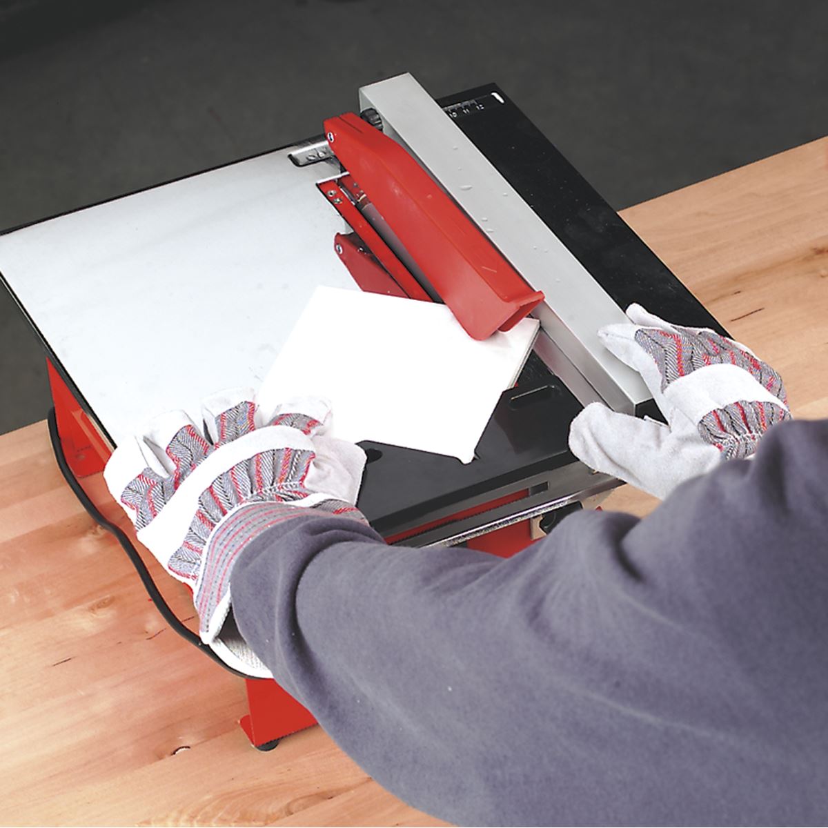 Sealey Tile Cutter �180mm 230V TC180